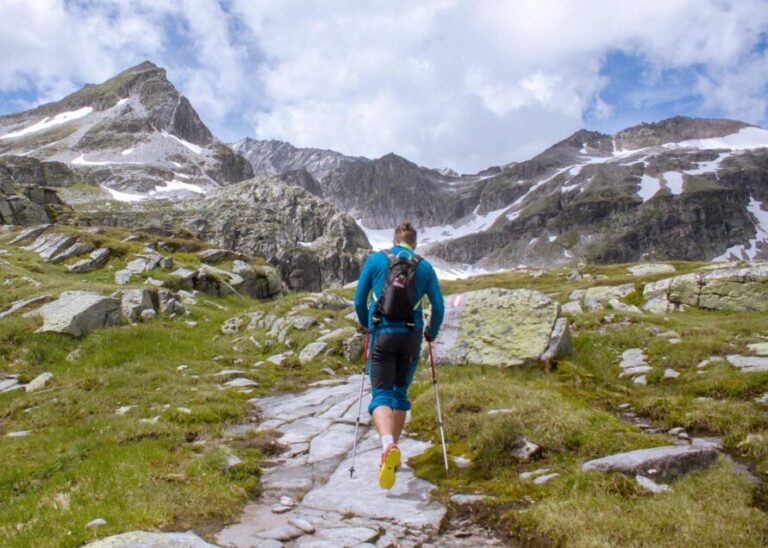 hiking-891x636